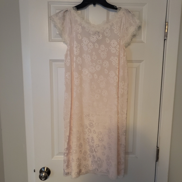 NWOT Blush Pink Nightgown Sz M - Picture 2 of 4